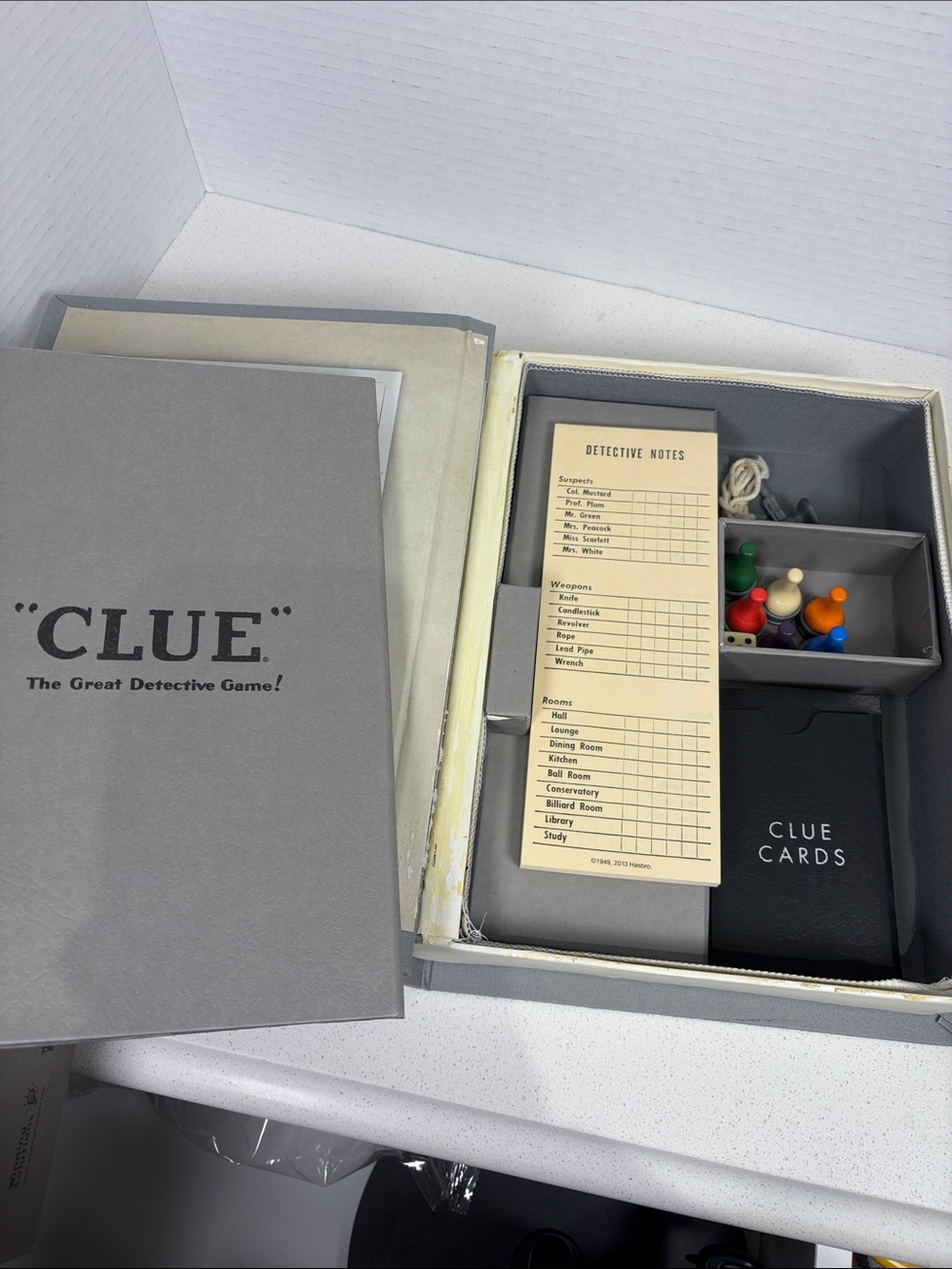 Vintage Clue Board Game Complete All Pieces Included As-Is Decor/Game - Picture 3 of 5